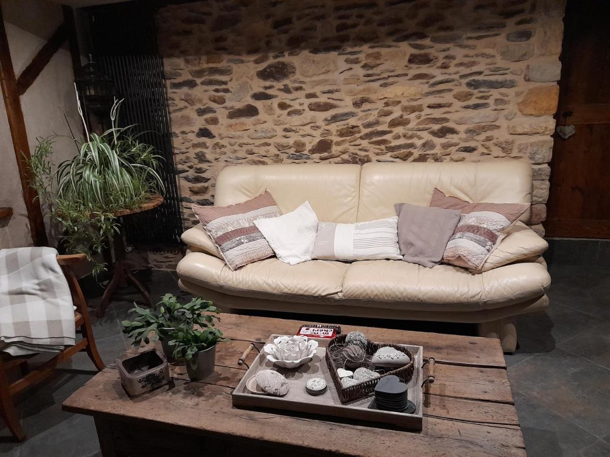 Les Hotes Du Lac, Chambres Et Tables D'Hotes Mandailles  외부 사진