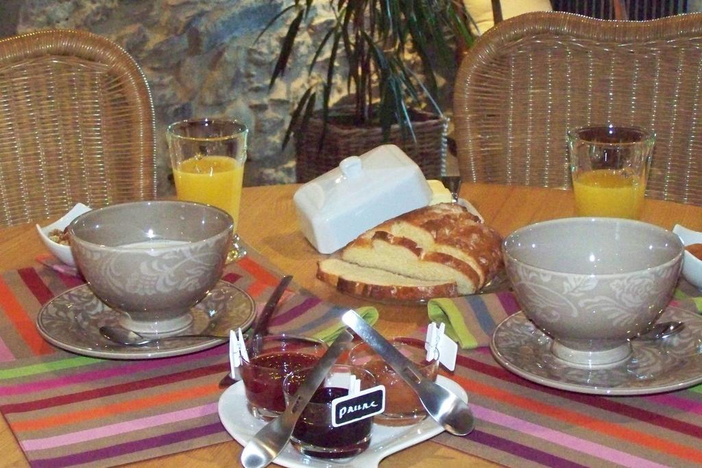 Les Hotes Du Lac, Chambres Et Tables D'Hotes Mandailles  외부 사진